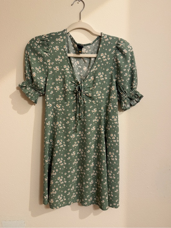 wild fable green floral dress | Dresses | Wild Fable Womens hook-and-eye closure